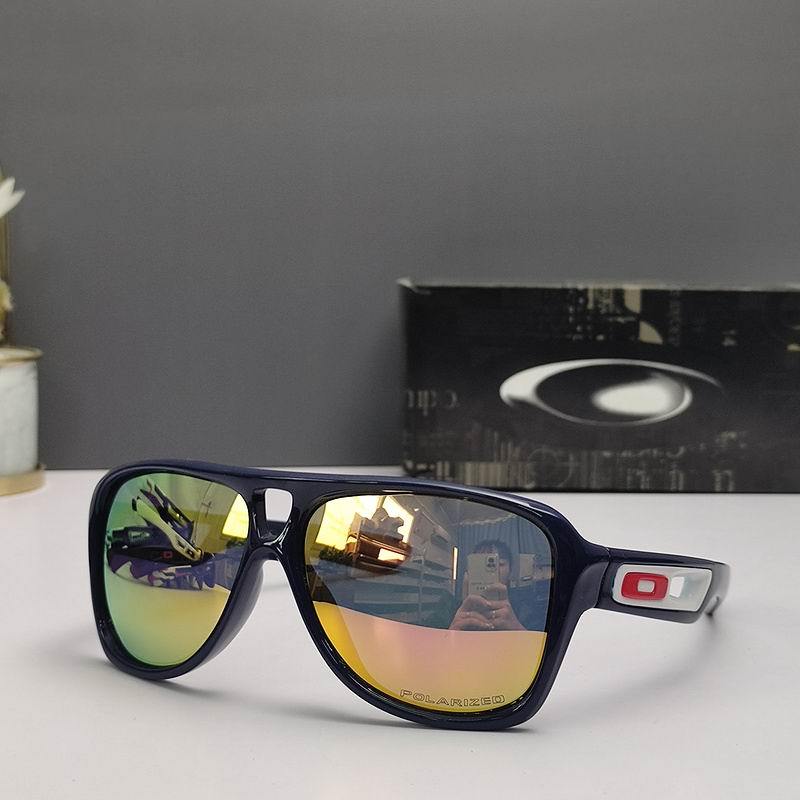 Oakley Sunglasses 182